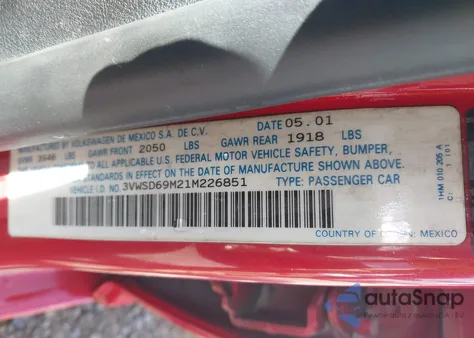 2001 Volkswagen Jetta Gls 1.8L Turbo z USA, uszkodzony, nr VIN 3VWSD69M21M226851